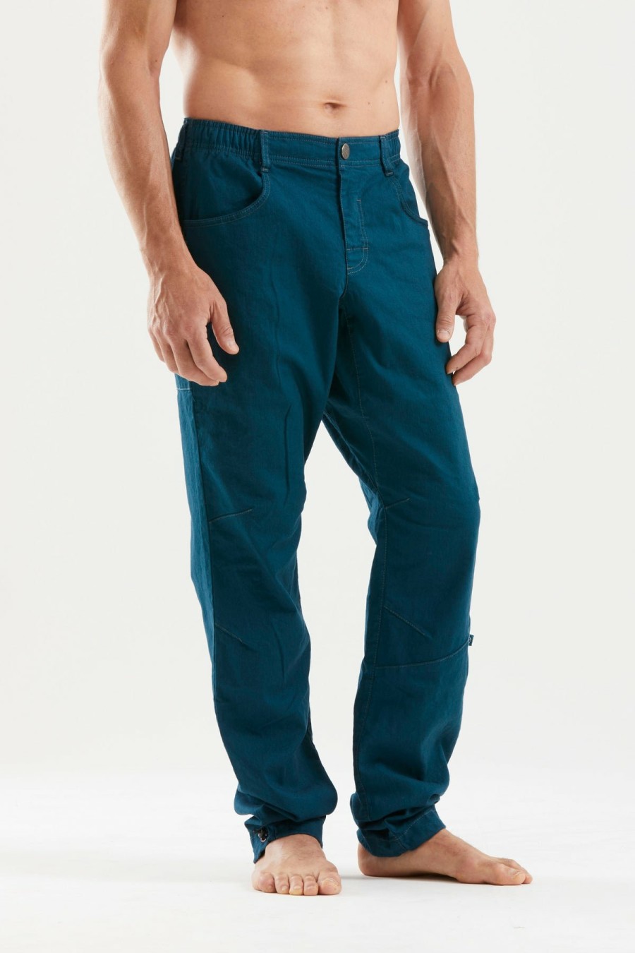 E9 F-Mont1 Pantalones